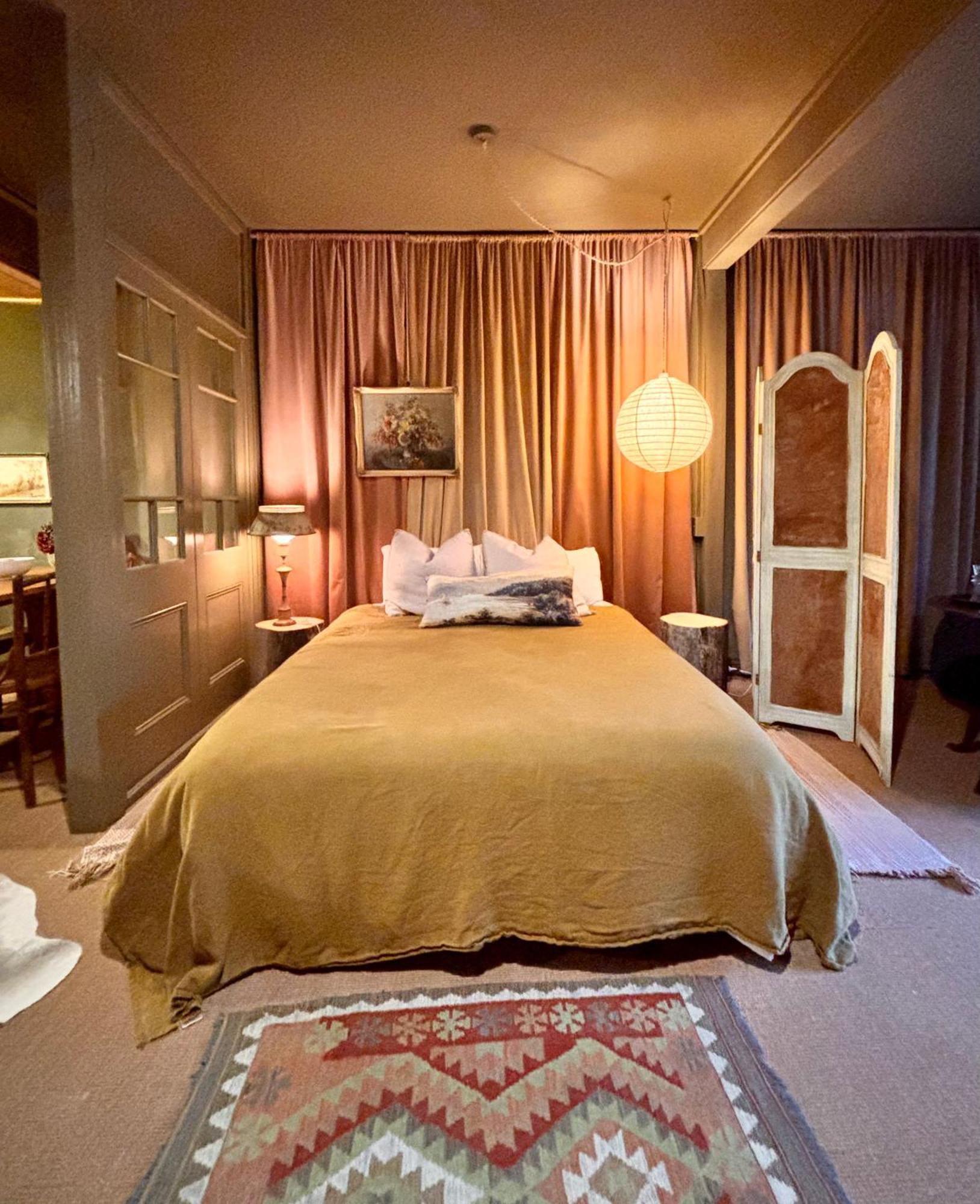 The Quarters Hotell Strahan Exteriör bild